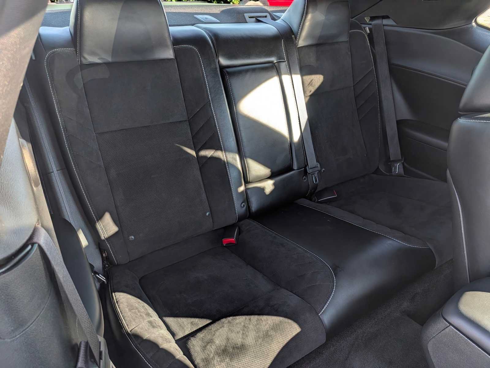 Used 2018 Dodge Challenger SRT w/ Technology Group RWD image 21