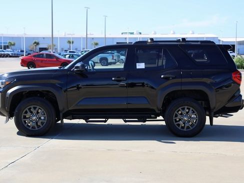 New 2025 Toyota 4Runner SR5 image 5