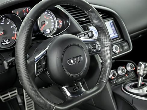 Used 2011 Audi R8 V8 AWD/4WD image 18