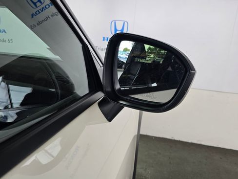 Used 2023 Nissan Rogue SV FWD image 52