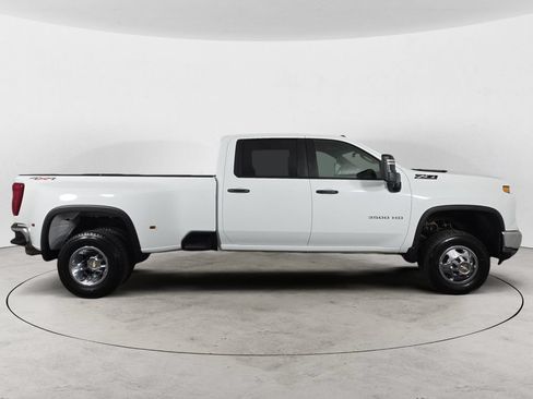 Used 2024 Chevrolet Silverado 3500 W/T w/ WT Convenience Package AWD/4WD image 4