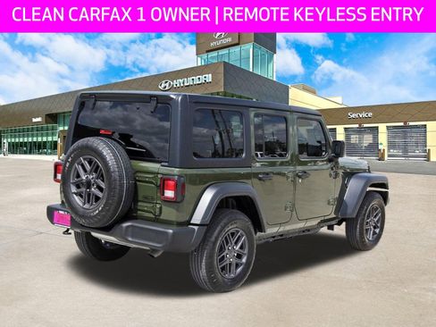 Used 2024 Jeep Wrangler Unlimited Sport AWD/4WD image 5