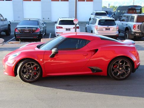 Used 2015 Alfa Romeo 4C Launch Edition w/ Convenience Group RWD image 4