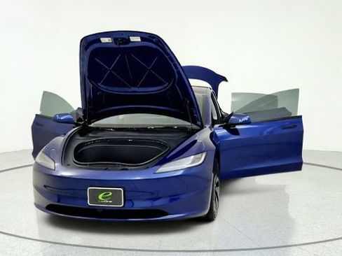 Used 2026 Tesla Model 3 RWD image 13
