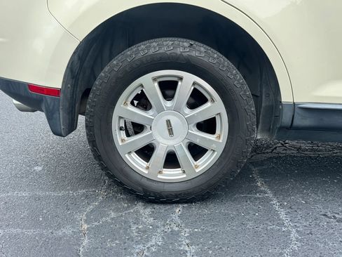 Used 2008 Lincoln MKX 2WD image 7