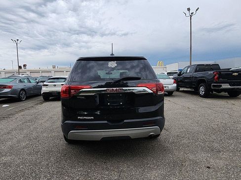 Used 2017 GMC Acadia SLE FWD image 4