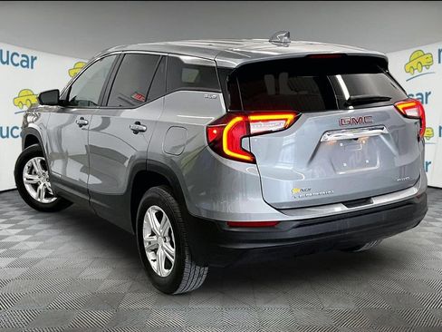 Used 2024 GMC Terrain SLE AWD/4WD image 4