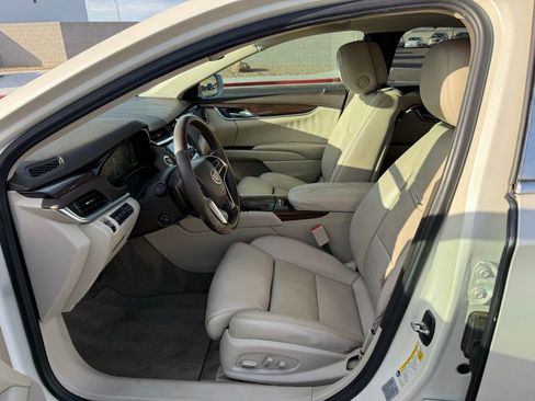 Used 2013 Cadillac XTS Premium image 11