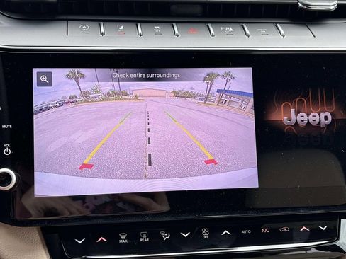 New 2026 Jeep Grand Cherokee L Limited RWD image 21