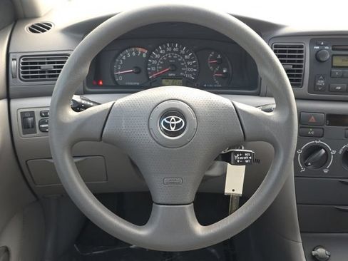 Used 2007 Toyota Corolla CE w/ Upgrade Pkg FWD image 9