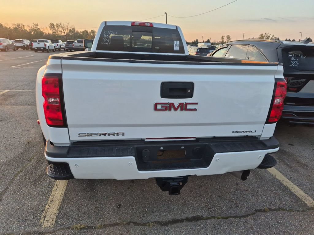 Used 2018 GMC Sierra 3500 Denali AWD/4WD image 5
