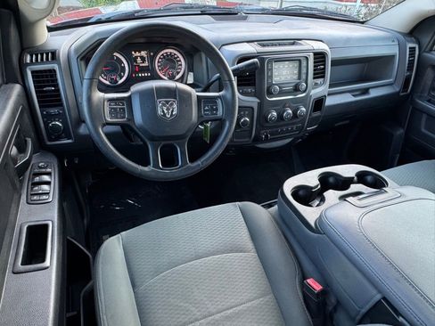 Used 2016 RAM 2500 Tradesman w/ Chrome Appearance Group image 17