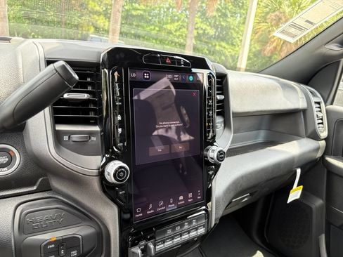 New 2026 RAM 2500 Tradesman AWD/4WD image 18