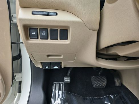 Used 2017 Nissan Altima 2.5 SV FWD image 18