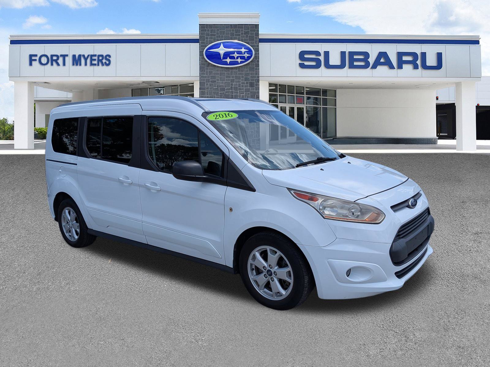 Used 2016 Ford Transit Connect XLT FWD image 2