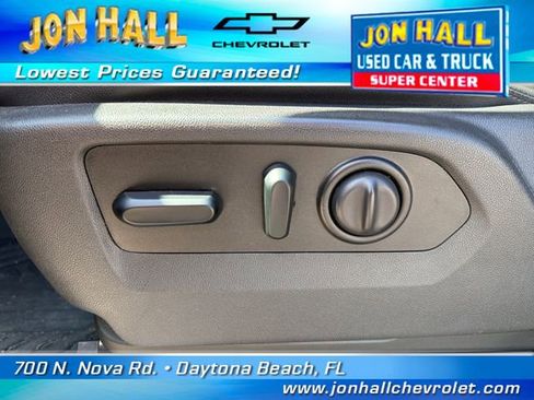 Used 2021 Chevrolet Silverado 1500 LT Trail Boss w/ LT Trail Boss Premium Package AWD/4WD image 15