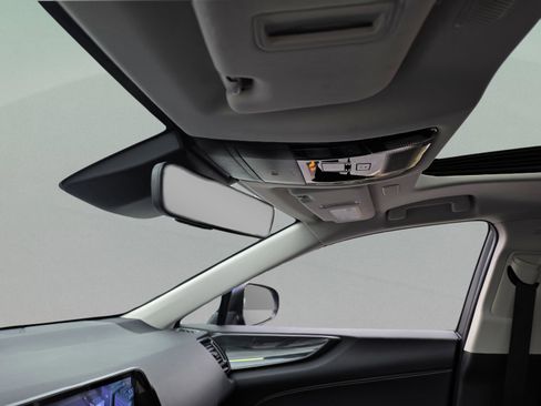 Certified 2025 Lexus NX 250 FWD w/ Premium Package image 14