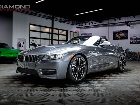 Used 2016 BMW Z4 sDrive35is RWD image 10