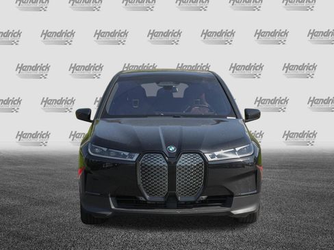 Used 2023 BMW iX xDrive50 w/ Premium Package AWD/4WD image 3