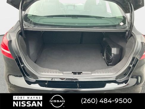 Used 2018 Ford Focus Titanium w/ Titanium Technology Package FWD image 32