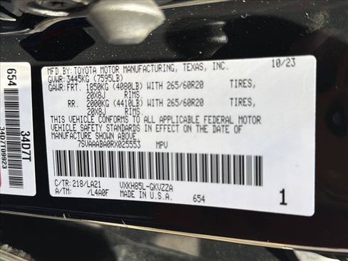 Certified 2024 Toyota Sequoia Platinum AWD/4WD image 29