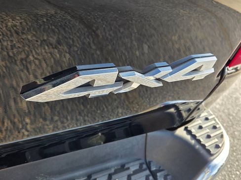 Used 2025 RAM 1500 Laramie image 12