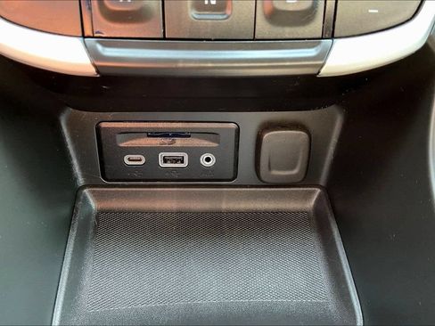 Used 2023 GMC Terrain SLT w/ Elevation Edition FWD image 20