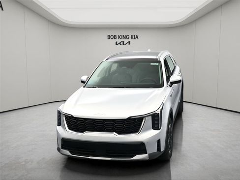 Used 2026 Kia Sorento S w/ S Panoramic Sunroof Package AWD/4WD image 9