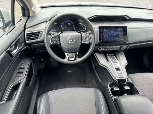 Used 2018 Honda Clarity Plug-In Hybrid image 9