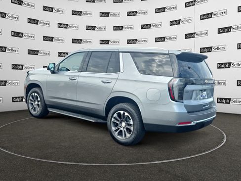 Used 2025 Chevrolet Tahoe LT w/ Comfort Package RWD image 4