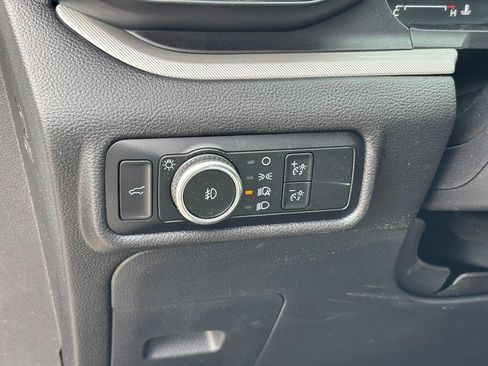 Used 2023 Ford Explorer XLT w/ Equipment Group 202A image 19