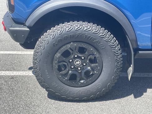 Used 2024 Ford Bronco Wildtrak AWD/4WD image 7