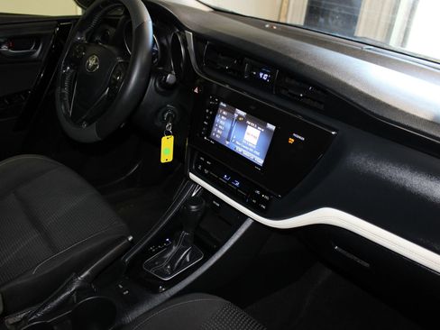 Used 2017 Toyota Corolla iM FWD image 26