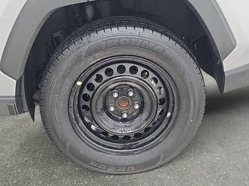 Certified 2024 Toyota RAV4 LE FWD image 29