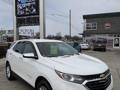 Used 2018 Chevrolet Equinox LT AWD/4WD image 1