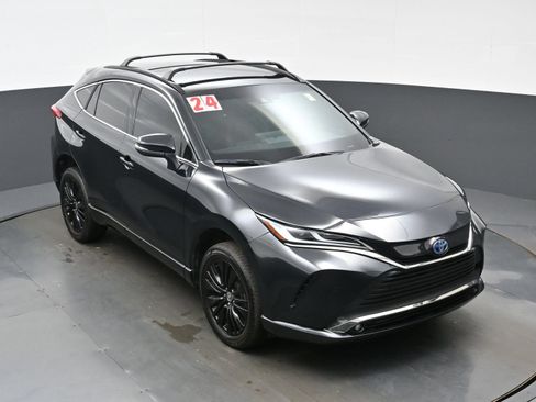 Used 2024 Toyota Venza Nightshade AWD/4WD image 34