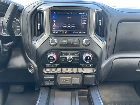 Used 2020 GMC Sierra 3500 Denali w/ Gooseneck/5TH Wheel Package AWD/4WD image 13