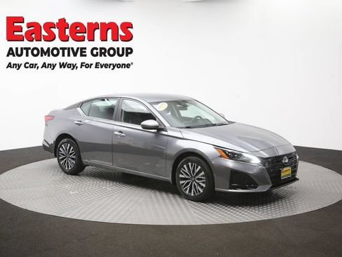 Used 2023 Nissan Altima 2.5 SV AWD/4WD image 48