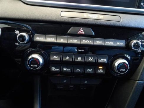 Used 2020 Kia Sportage EX image 32