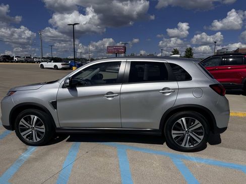 Used 2024 Mitsubishi Outlander Sport SE AWD/4WD image 4