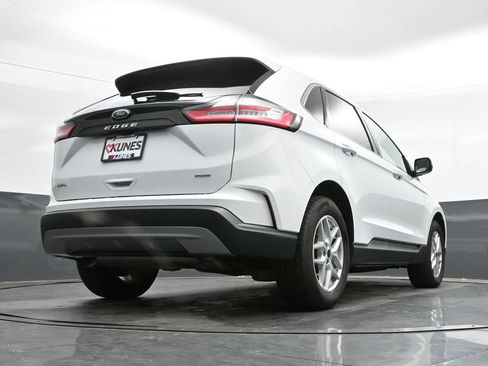 Used 2024 Ford Edge SEL AWD/4WD image 37
