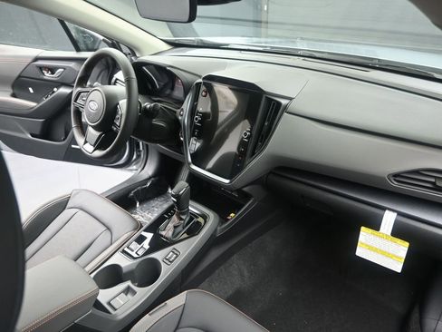 Certified 2025 Subaru Crosstrek 2.5i Limited w/ Crosstrek Mirror Package image 12
