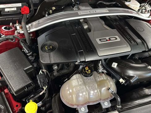 Used 2018 Ford Mustang GT Premium w/ Equipment Group 401A RWD image 33