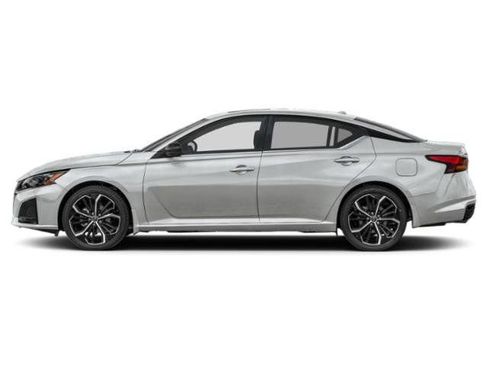 Used 2025 Nissan Altima 2.5 SR FWD image 3