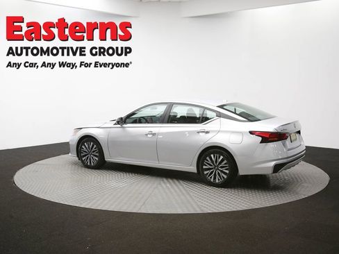 Used 2024 Nissan Altima 2.5 SV image 60