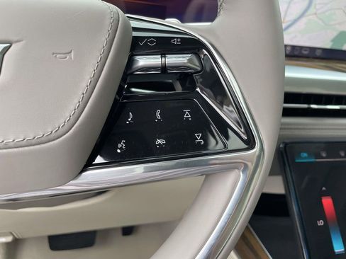 New 2026 Cadillac Escalade Platinum Sport w/ LPO, ONYX Package image 26