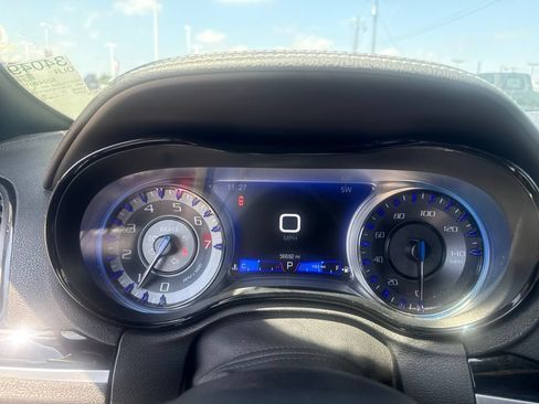 Used 2023 Chrysler 300 S RWD image 15