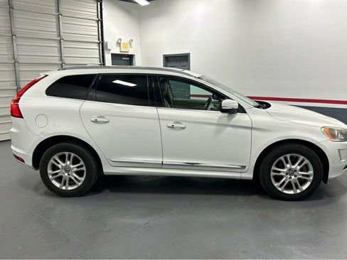 Used 2016 Volvo XC60 T5 Premier image 6