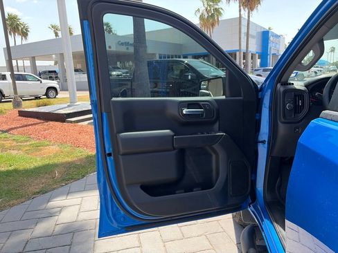 Used 2026 Chevrolet Silverado 1500 Custom w/ Turbomax Blackout Package RWD image 12