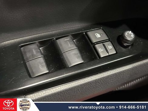 Used 2025 Toyota Camry LE w/ Convenience Package FWD image 18